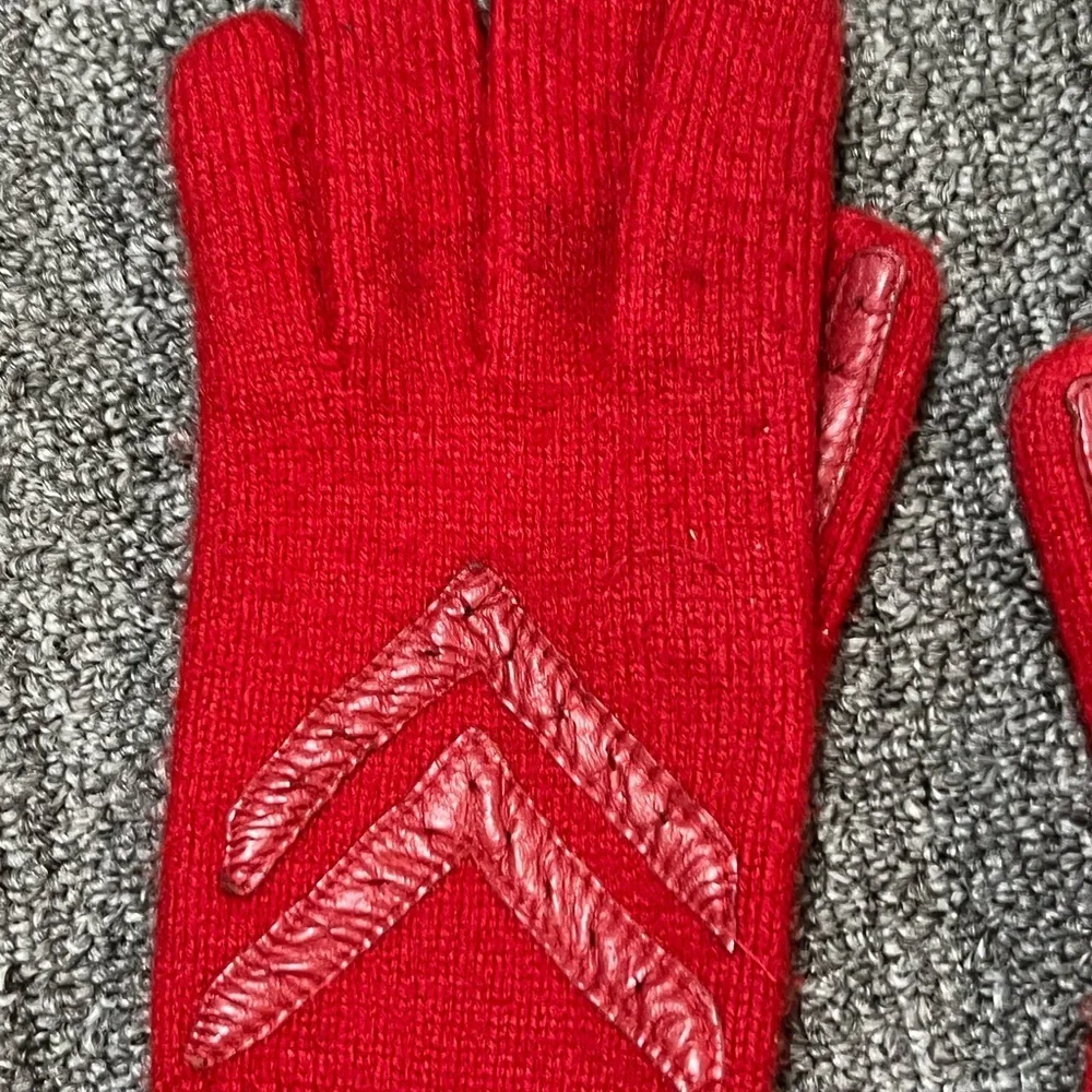 Vintage ARIS Women's Red Gloves One Size